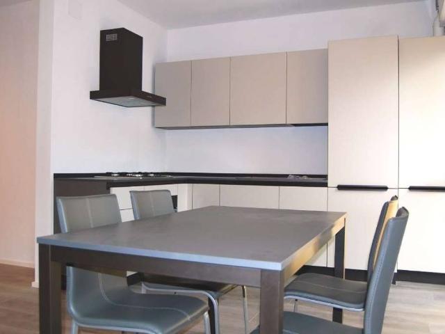 Appartamento in affitto a Comunità della Vallagarina, Borgo Sacco