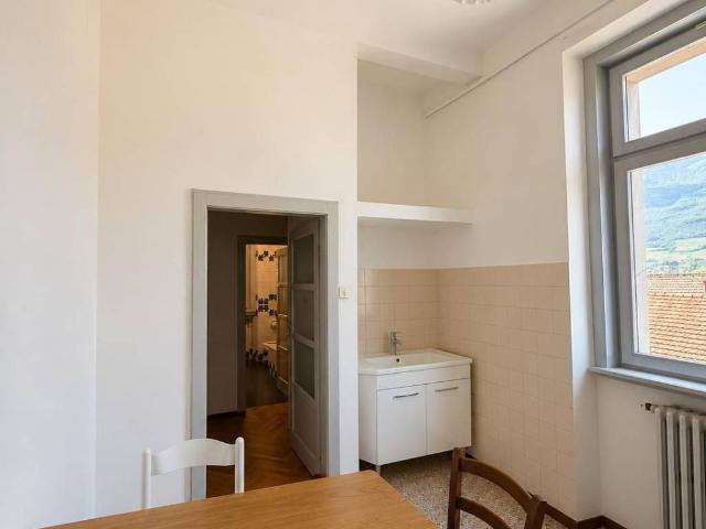 Appartamento in affitto a Comunità della Vallagarina, Borgo Sacco