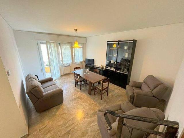 Appartamento in affitto a Commenda Est, Rovigo