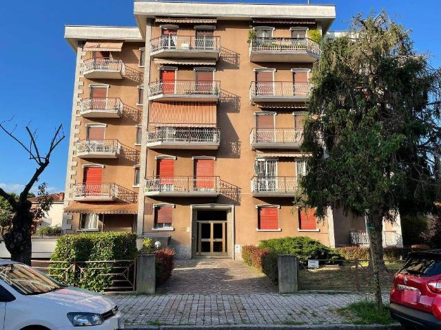 Appartamento in affitto a Rozzano, Lombardia