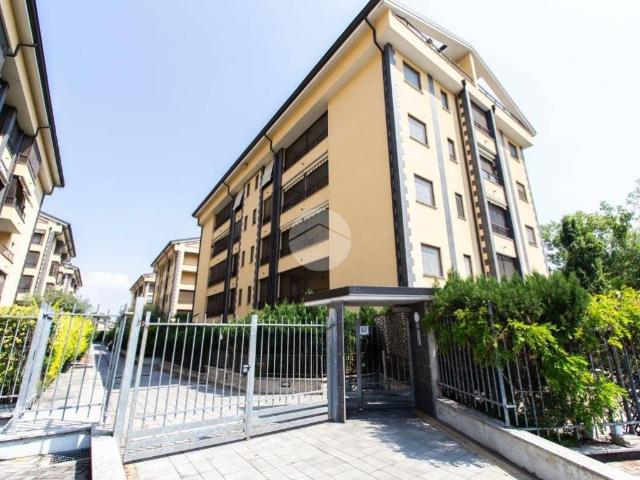 Appartamento in affitto a Rozzano, Milano