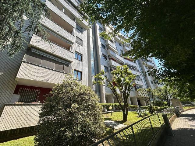 Appartamento in affitto a Pontesesto, Rozzano