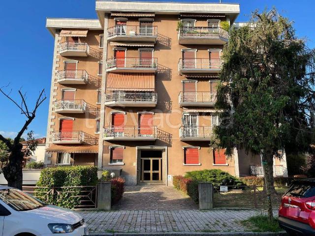 Appartamento in affitto a Rozzano, Lombardia