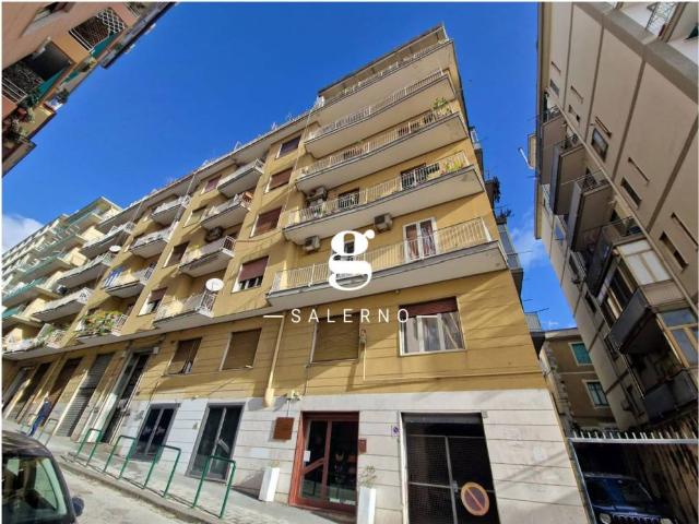 Appartamento in affitto a Salerno, Campania
