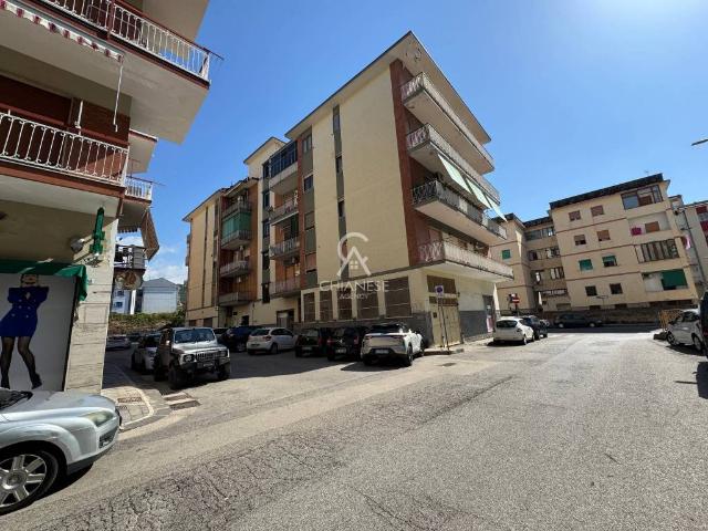 Appartamento in affitto a Pastena, Salerno