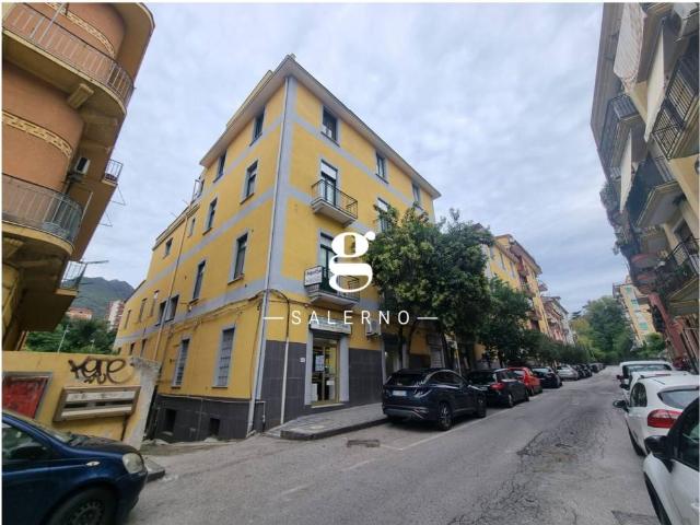 Appartamento in affitto a Fratte, Salerno