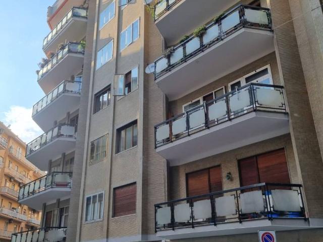 Appartamento in affitto a Salerno, Campania