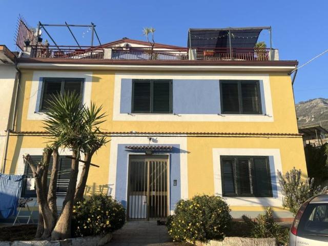 Appartamento in affitto a Casa Roma, Salerno