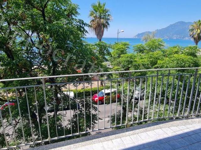 Appartamento in affitto a Salerno, Campania