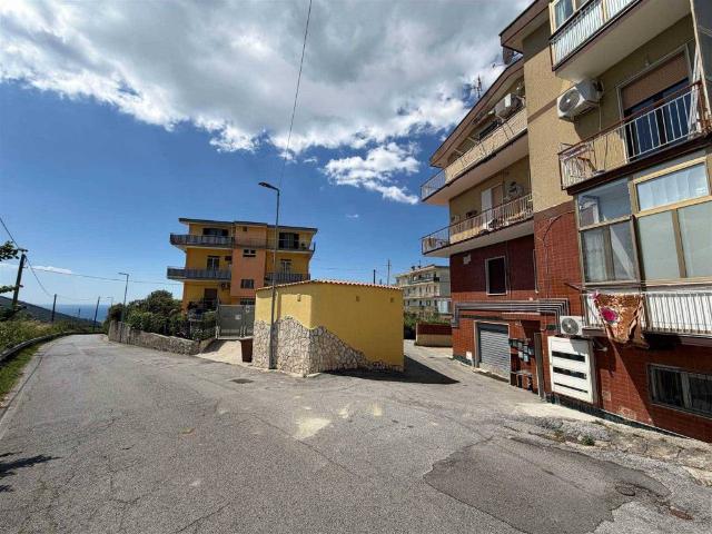 Appartamento in affitto a San Bartolomeo di Giovi, Salerno