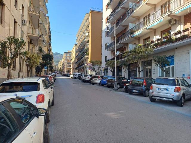 Appartamento in affitto a Salerno, Campania