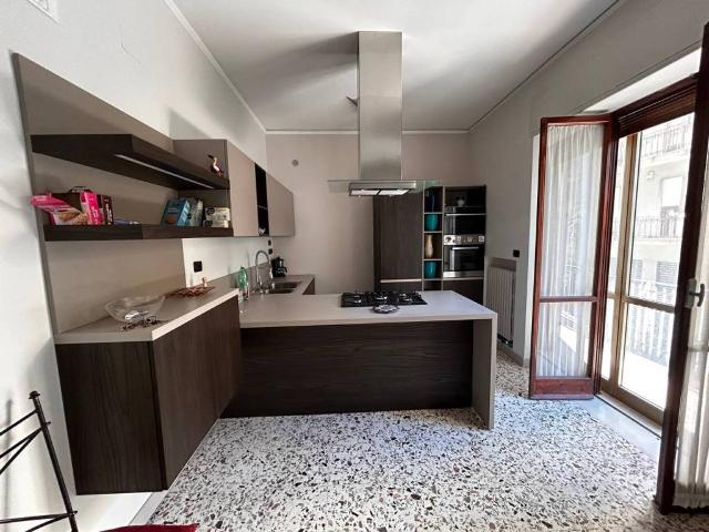 Appartamento in affitto a Salerno, Campania