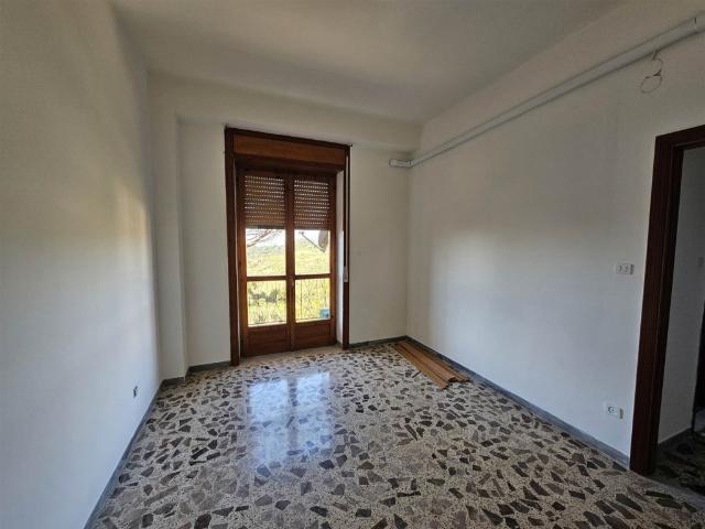 Appartamento in affitto a Casa Parisi, Salerno