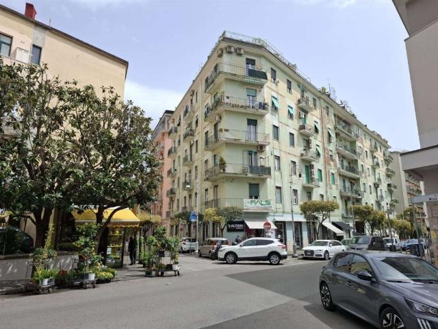 Appartamento in affitto a Salerno, Campania