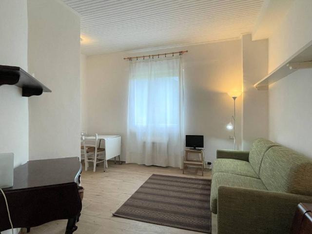 Appartamento in affitto a Villa di Salò, Salò