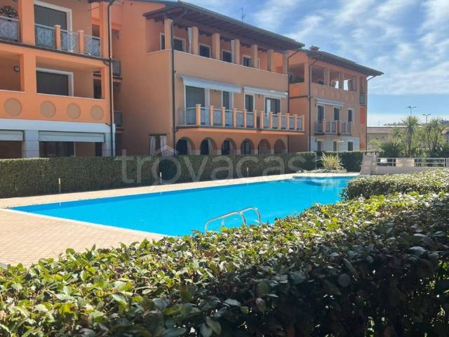 Appartamento in affitto a Comunità Montana Parco Alto Garda bresciano, Salò