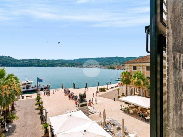 Appartamento in affitto a Comunità Montana Parco Alto Garda bresciano, Salò