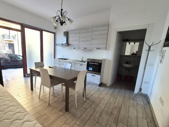 Appartamento in affitto a Marina di sotto, Marche
