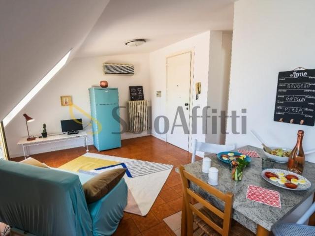 Appartamento in affitto a Marina centro, Marche