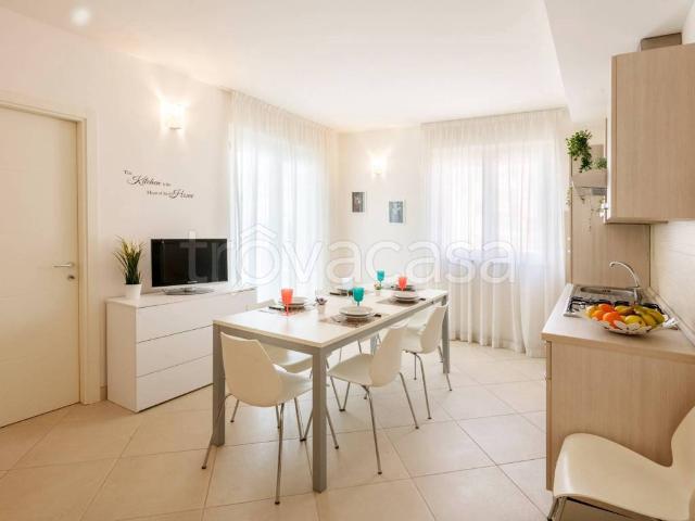 Appartamento in affitto a Marina di sotto, Marche