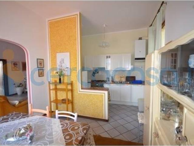 Appartamento in affitto a Centro Direzionale, Prato