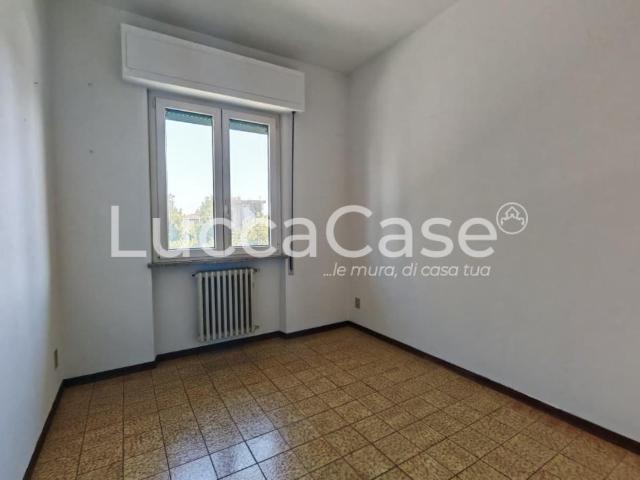 Appartamento in affitto a Centro Direzionale, Prato