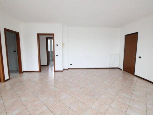 Appartamento in affitto a San Fermo della Battaglia, Como