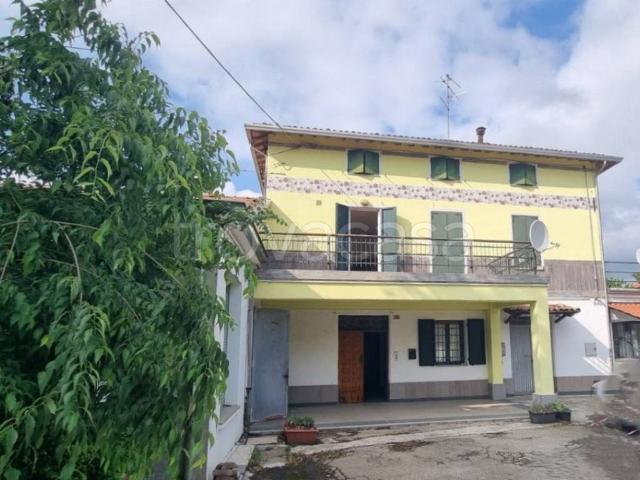 Appartamento in affitto a Pianura Reggiana, Re