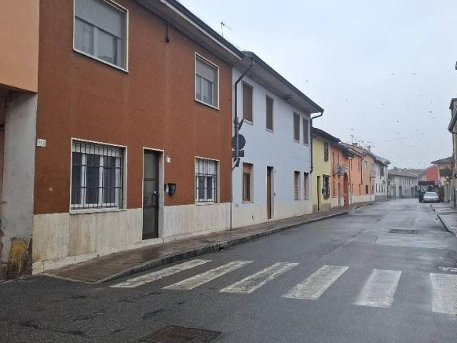 Appartamento in affitto a San Martino In Strada, Lombardia