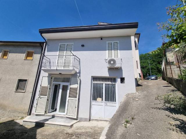 Appartamento in affitto a Santa Paolina, Campania