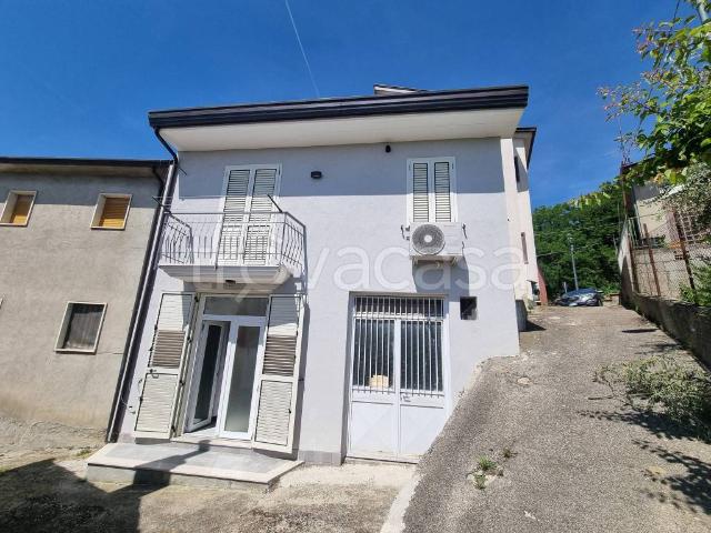 Appartamento in affitto a Santa Paolina, Campania