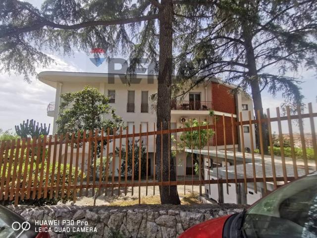 Appartamento in affitto a Sant'agata Li Battiati, Sicilia