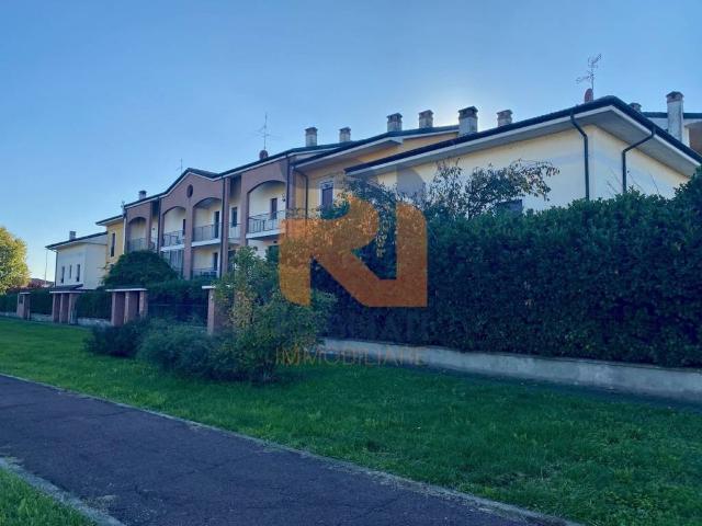 Appartamento in affitto a Sant'alessio Con Vialone, Pavia