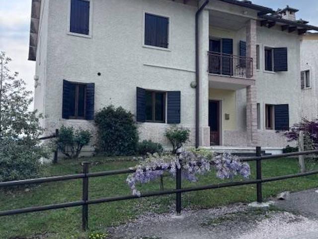 Appartamento in affitto a Sant'anna D'alfaedo, Veneto