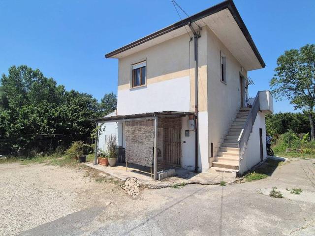 Appartamento in affitto a Santo Stefano Del Sole, Campania