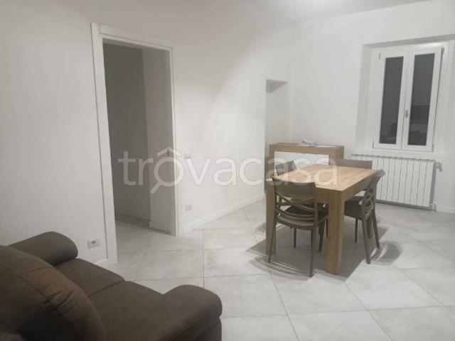 Appartamento in affitto a Volta-Prealpi, Saronno