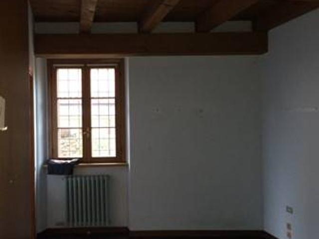 Appartamento in affitto a Volta-Prealpi, Saronno