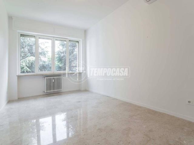 Appartamento in affitto a Campo Sportivo-Colombara, Saronno