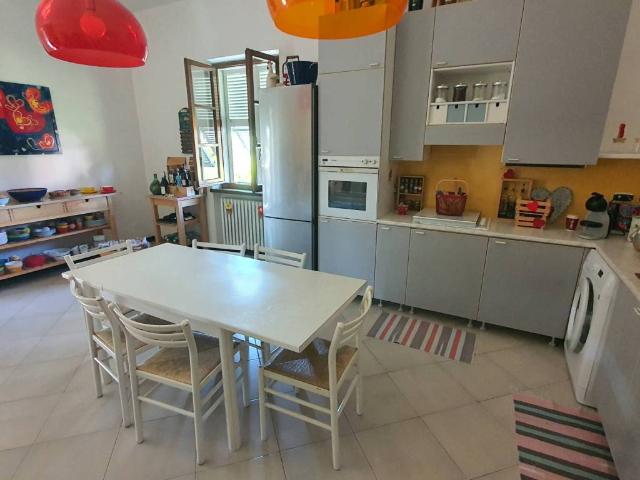 Appartamento in affitto a Sarzana, Liguria