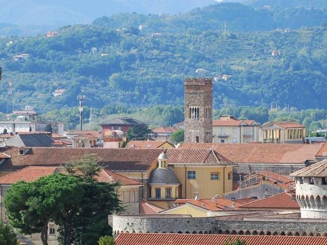 Appartamento in affitto a Unione di comuni Montana Lunigiana, Sarzana