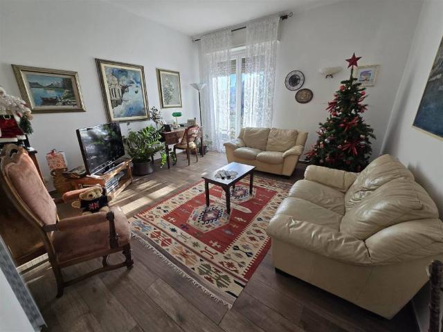 Appartamento in affitto a Sarzana, Liguria