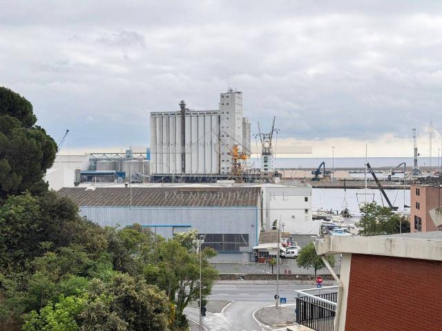 Appartamento in affitto a Valloria, Albisola Capo