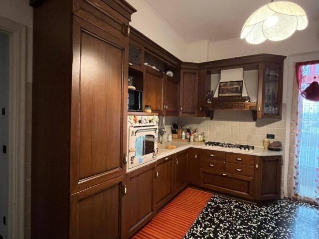 Appartamento in affitto a Rusca, Albisola Capo