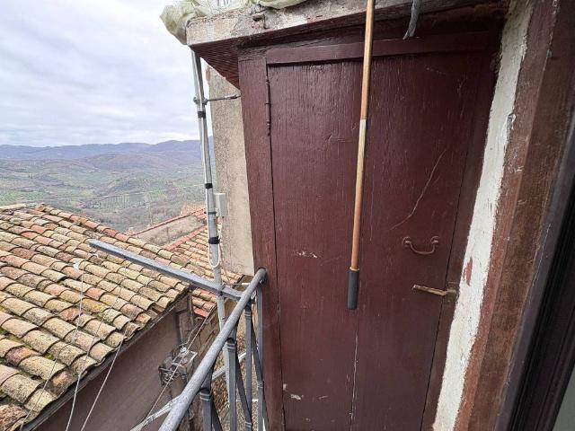 Appartamento in affitto a Scandriglia, Lazio