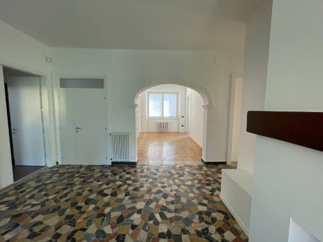 Appartamento in affitto a Schio, Veneto