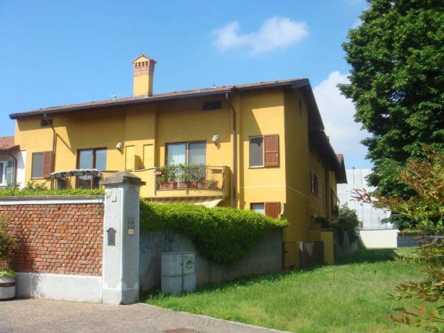 Appartamento in affitto a Rovagnasco, Segrate