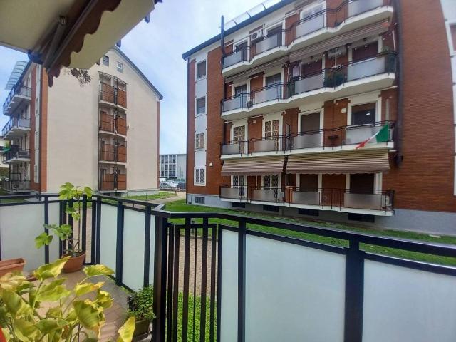 Appartamento in affitto a Redecesio, Segrate