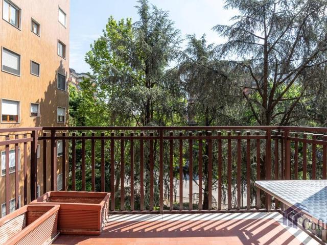 Appartamento in affitto a Rovagnasco, Segrate