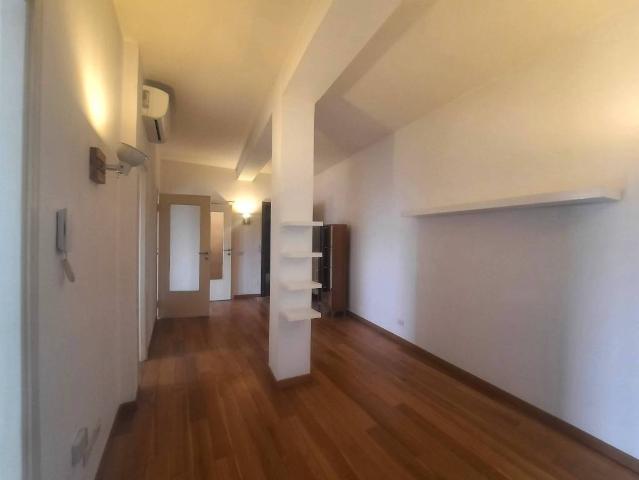 Appartamento in affitto a Rovagnasco, Segrate