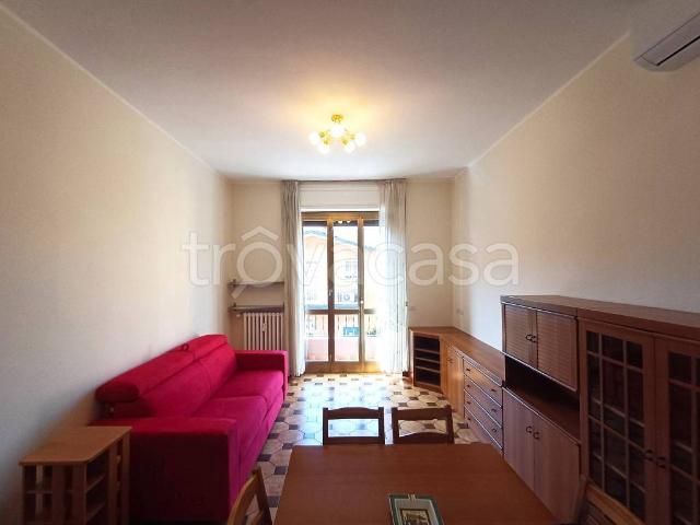 Appartamento in affitto a Rovagnasco, Segrate